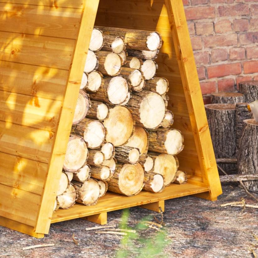 Dreieckiges Holzlager