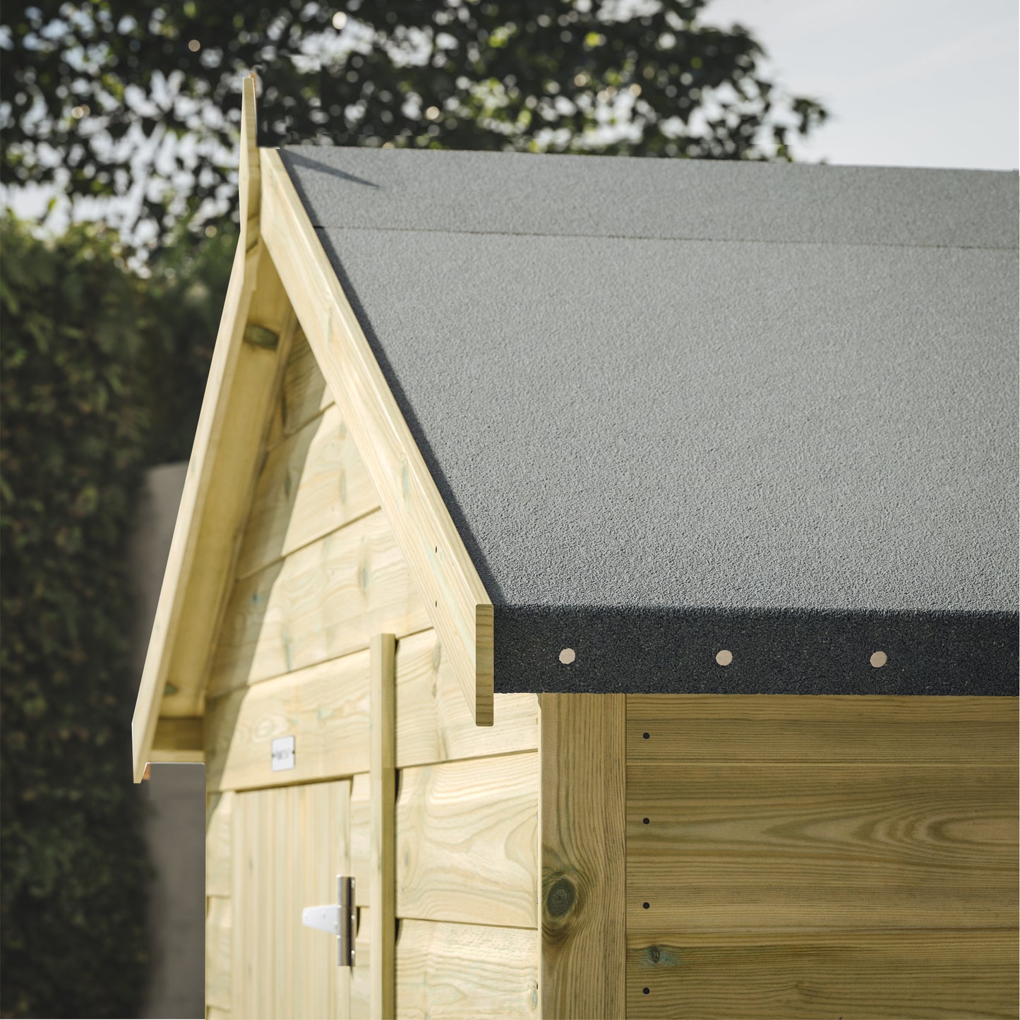 Premium Gartenhaus mit Satteldach